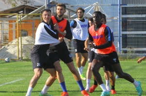 Carp a debutat pentru Dinamo București, Milinceanu a pasat decisiv în Grecia, Nihaev inclus în raport pentru prima dată din luna mai: evoluția fotbaliștilor moldoveni peste hotare
