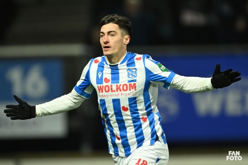 Presa din Anglia: Ion Nicolaescu se poate transfera la Leicester City deja în ianuarie