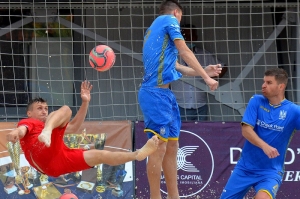Сборная Молдовы по пляжному футболу уступила в двух спаррингах Украине