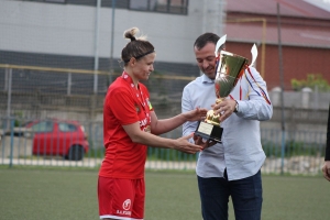 Agarista Anenii Noi a fost premiată cu medaliile și cupa pentru cțștigarea campionatului Moldovei la fotbal feminin (video)