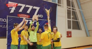 ФК Izvoraș из Ратуша выиграл трофей "Рождественский кубок 7777.md" по футзалу