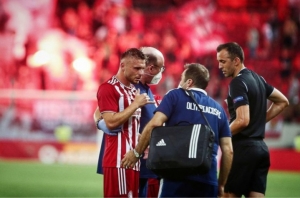 Oleg Reabciuk a fost victima unui fault dur în meciul pentru Olympiacos din Liga Campionilor, fiind lovit cu piciorul în față (video)