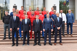 Сборной Молдовы по пляжному футболу были вручены дипломы от председателя Парламента Молдовы (видео)