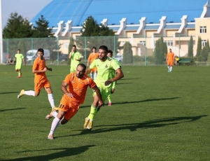 ⚽ "Спортинг" и FCM "Унгень" дебютировали с победы, "Спартаний" и "Олимп" поделили очки под ливнем, "осы" и "даки" выиграли свои матчи: в Дивизии А стартовал новый сезон