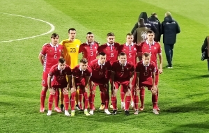 Selecționata Moldovei a suferit înfrîngere în meciul cu Israel, jucînd a doua repriză în inferioritate numerică după eliminarea lui Nicolaescu (video)