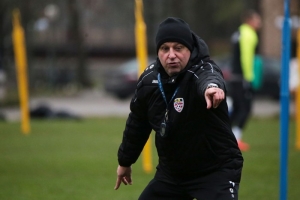 Antrenorul principal al clubului Sheriff, Iurie Vernidub, a fost nominalizat la titlul cel mai bun antrenor al Ucrainei, care activează peste hotare