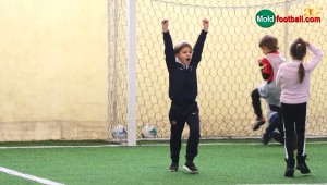 ⚽ Profesorul de educație fizică Viorel Cojocaru despre lecțiile de fotbal în școli: "Mulți părinți întreabă dacă sînt clase specializate, unde copiilor le pot fi oferite mai multe ore de fotbal" (video)