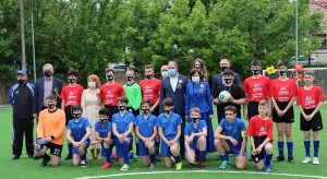 A fost inaugurat primul teren pentru clasele specializate de fotbal din Chișinău. Vor fi renovate terenurile și la alte cinci licee din capitală