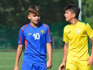 Вадим Ковальчук, в мае включенный в расширенный состав сборной Молдовы U-19, получил вызов в сборную Румынии U-19