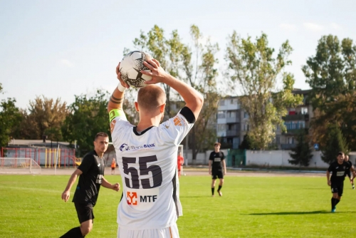 ⚽ ФК "Флорешть" и "Шериф-2" идут без поражений в Фазе 2, "Искра" добивается первой победы: в Лиге 1 сыграны матчи 4-го тура (видеообзор)