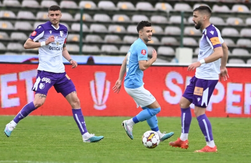 Două cluburi ale stranierilor moldoveni din România vor lupta la baraj pentru Conference League, iar echipa lui Postolachi - pentru evitarea retrogradării din Superliga