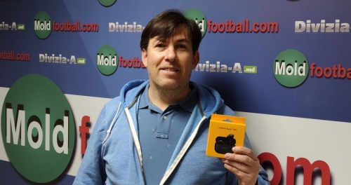 Câștigătorul Fazei I a Concursului Pronosticurilor pe Moldfootball.com a fost premiat (foto). La finele întregului sezon poți câștiga tu!